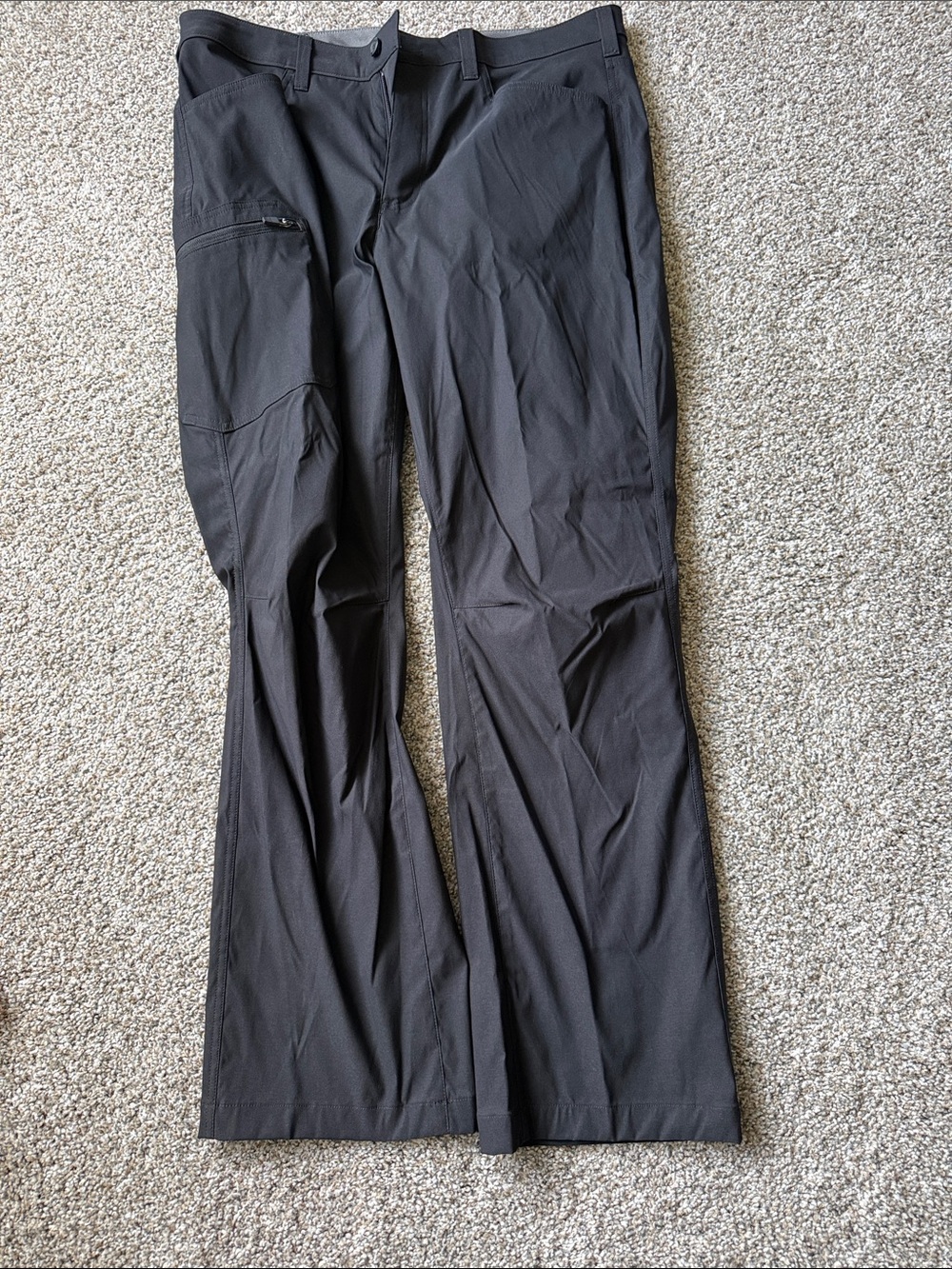 Eddie Bauer Black Straight-Leg Cargo Pants